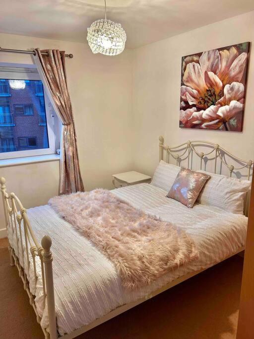 City Centre Apartment. Wrexham Luaran gambar