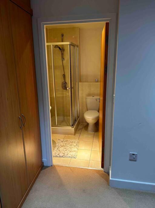 City Centre Apartment. Wrexham Luaran gambar