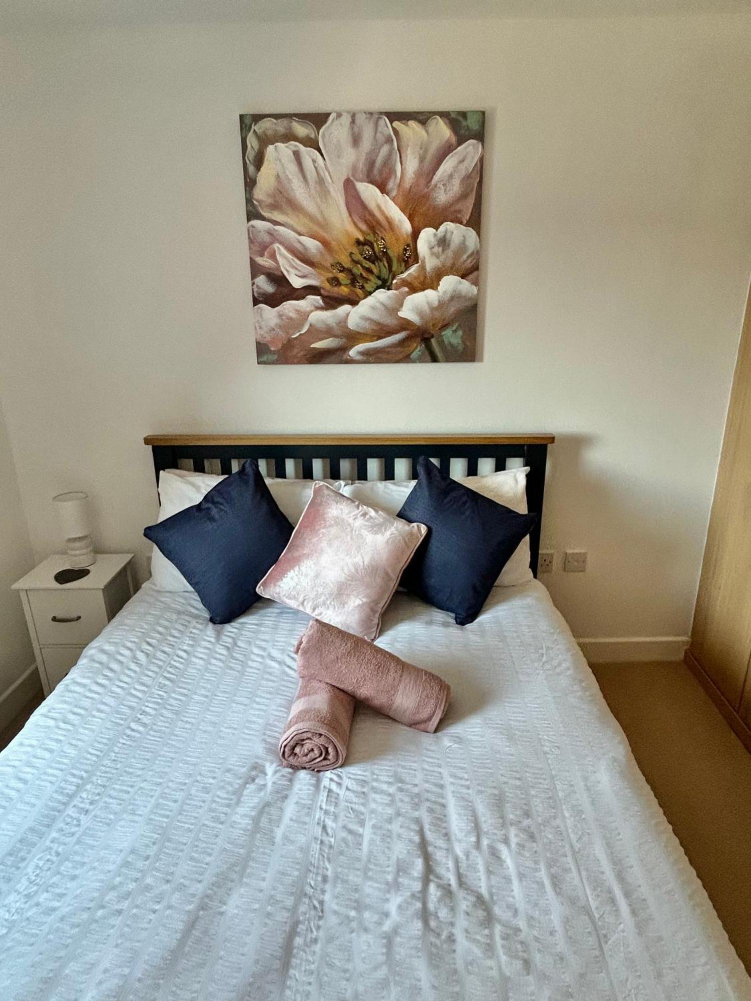 City Centre Apartment. Wrexham Luaran gambar