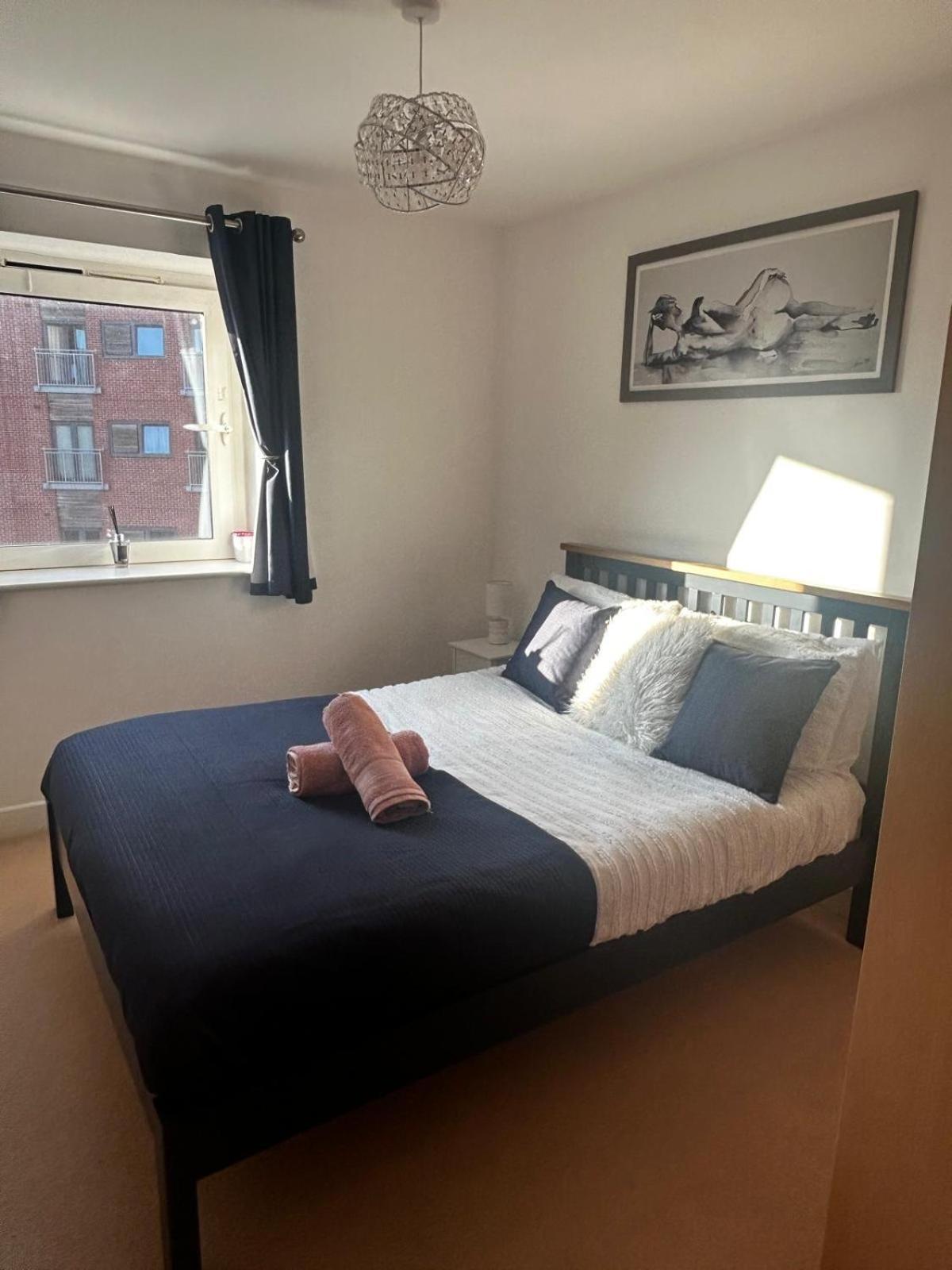 City Centre Apartment. Wrexham Luaran gambar
