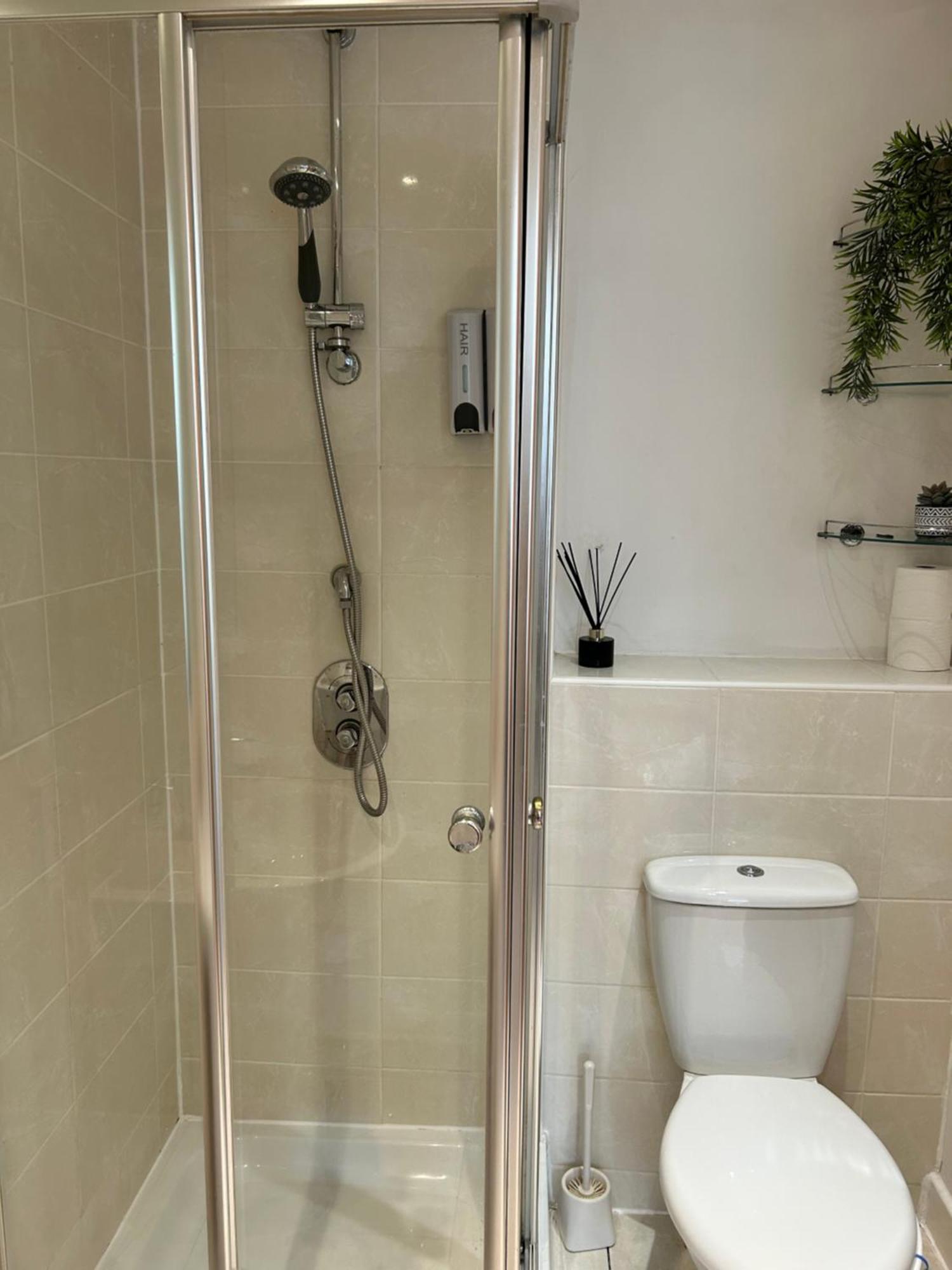 City Centre Apartment. Wrexham Luaran gambar
