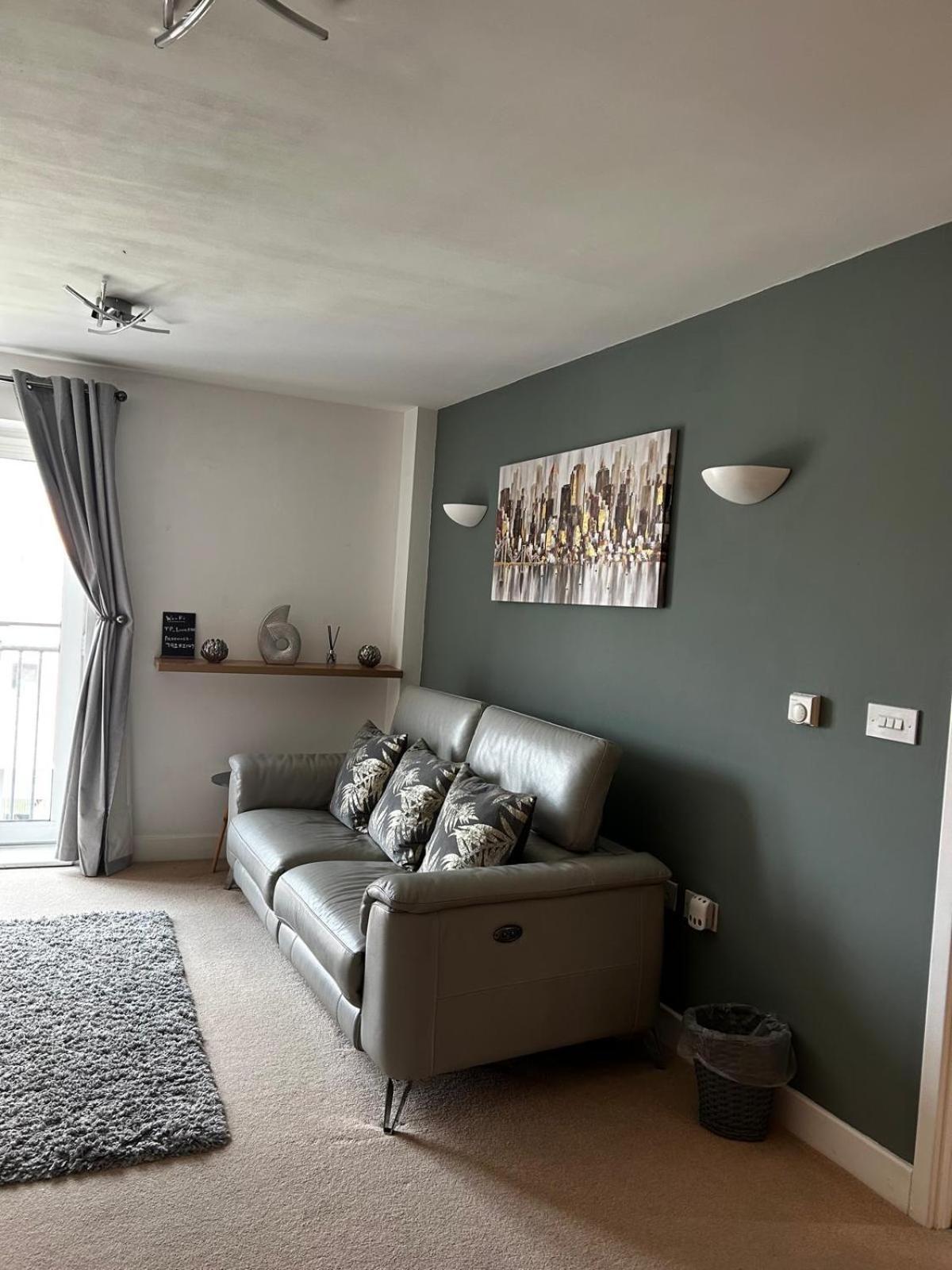 City Centre Apartment. Wrexham Luaran gambar